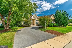 128 Kilgannon Ln, Lancaster, PA 17603 - Photo 2
