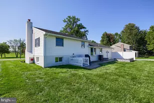 1239 Donegal Springs, Mount Joy, PA 17552 - Photo 6
