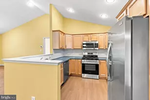 1175 Willow Creek Dr, Mount Joy, PA 17552 - Photo 6