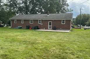 2633 Sutton Pl S, Lancaster, PA 17601 - Photo 16