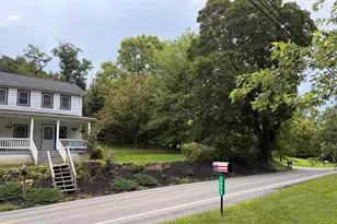 1055 Rawlinsville Rd, Willow Street, PA 17584 - Photo 2