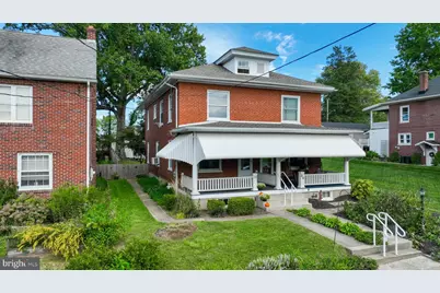 28 E Pine Street, Ephrata, PA 17522 - Photo 1