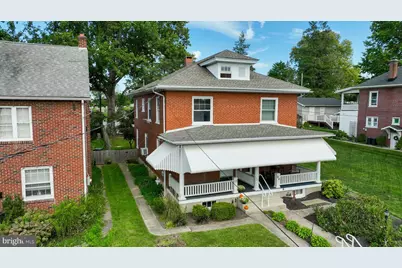 28 E Pine Street, Ephrata, PA 17522 - Photo 4