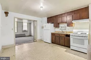 19 New Dorwart St, Lancaster, PA 17603 - Photo 10
