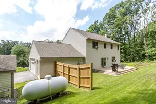 2225 Laurel Springs Dr, Narvon, PA 17555 - Photo 18