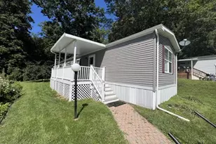 50 Lakeview Dr, Elizabethtown, PA 17022 - Photo 1