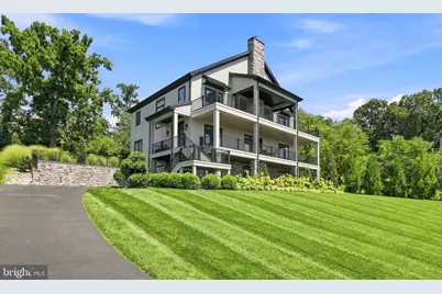 327 E Woods Drive, Lititz, PA 17543 - Photo 1
