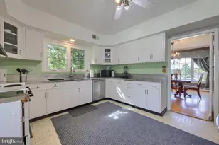 19 W King St, Ephrata, PA 17522 - Photo 12