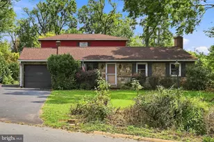 118 Glen Moore Cir, Lancaster, PA 17601 - Photo 1