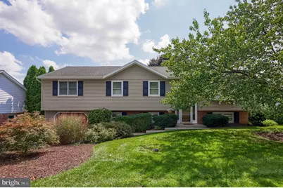 434 Surrey Drive, Lancaster, PA 17601 - Photo 1