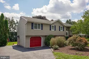434 Surrey Dr, Lancaster, PA 17601 - Photo 4