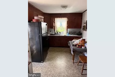 110 N Custer Avenue, New Holland, PA 17557 - Photo 4