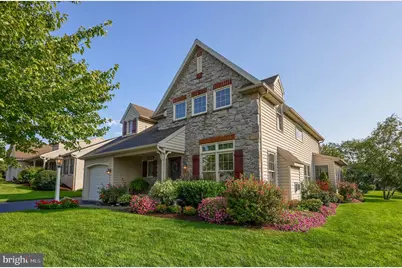 1077 Cambridge Drive, Manheim, PA 17545 - Photo 2