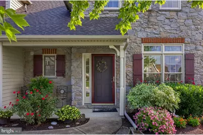 1077 Cambridge Drive, Manheim, PA 17545 - Photo 4
