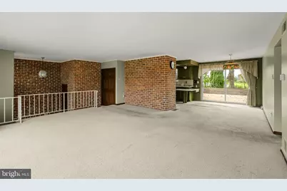 301 E Lancaster Avenue, Denver, PA 17517 - Photo 8