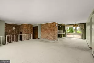 301 E Lancaster Ave, Denver, PA 17517 - Photo 8
