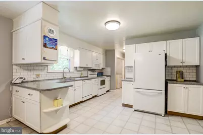 125 Bomberger Road, Akron, PA 17501 - Photo 10