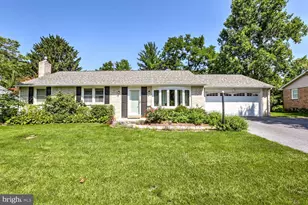 125 Bomberger Rd, Akron, PA 17501 - Photo 1