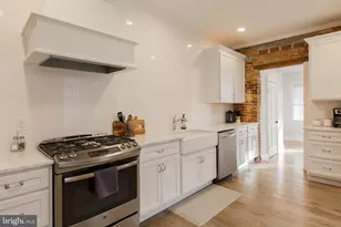 216 W Chestnut St, Lancaster, PA 17603 - Photo 16