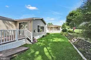 330 Don Dr, New Holland, PA 17557 - Photo 2