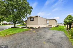 44 Ridgewood Manor, Manheim, PA 17545 - Photo 2