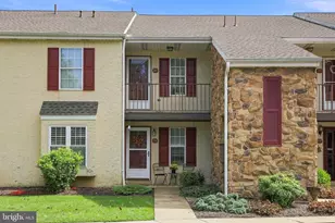 199 Oak Knoll Cir, Millersville, PA 17551 - Photo 1