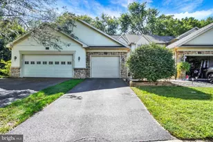 129 Creekgate Ct, Millersville, PA 17551 - Photo 2