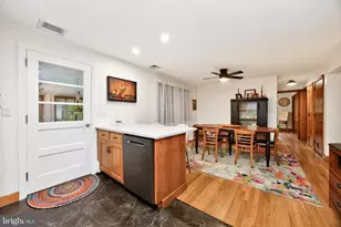 608 E Hummelstown St, Elizabethtown, PA 17022 - Photo 6