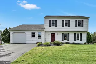 23 Charles Pl, Brownstown, PA 17508 - Photo 1
