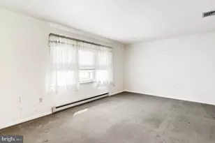235 W Spruce St, New Holland, PA 17557 - Photo 6