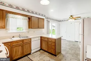 235 W Spruce St, New Holland, PA 17557 - Photo 14