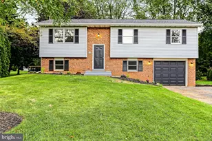 30 Buttonwood Dr, Lititz, PA 17543 - Photo 1