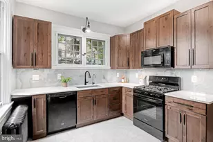 16 W Liberty St, Lancaster, PA 17603 - Photo 14