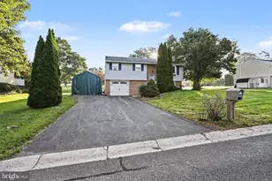 140 Brian Dr, Ephrata, PA 17522 - Photo 2