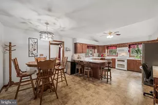 356 Locust Ln, Mount Joy, PA 17552 - Photo 8