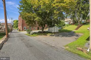 22 E Main St, Mountville, PA 17554 - Photo 32