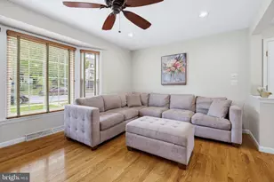 636 Royal View Dr, Lancaster, PA 17601 - Photo 8