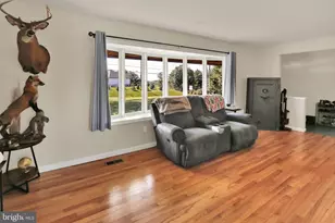 1227 Lebanon Rd, Manheim, PA 17545 - Photo 10