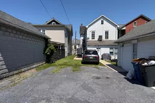 115 Washington Ave, Ephrata, PA 17522 - Photo 4