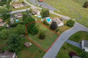 734 Pleasant Dr, New Holland, PA 17557 - Photo 1