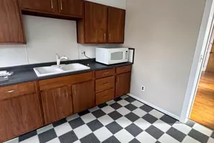 28 W Stiegel St, Manheim, PA 17545 - Photo 4