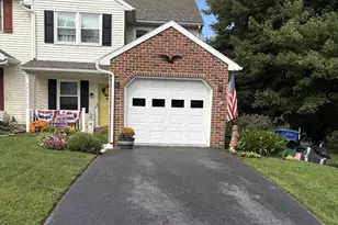 11 Park View Dr, Reinholds, PA 17569 - Photo 1