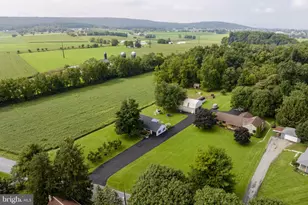 162 Bridgeville Rd, East Earl, PA 17519 - Photo 2