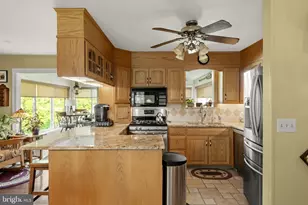136 Carol Dr, Washington Boro, PA 17582 - Photo 10