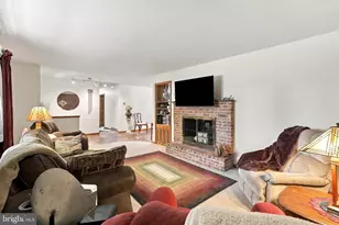 130 Martin Ave, Ephrata, PA 17522 - Photo 10