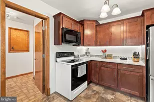 130 Martin Ave, Ephrata, PA 17522 - Photo 14