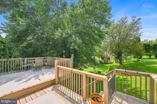 1915 Wilderness Rd, Lancaster, PA 17603 - Photo 8