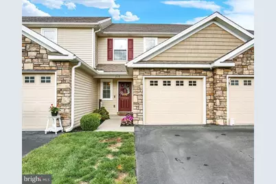 219 Lakeside Crossing, Mount Joy, PA 17552 - Photo 2