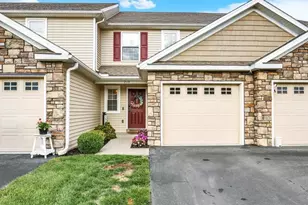 219 Lakeside Crossing, Mount Joy, PA 17552 - Photo 2
