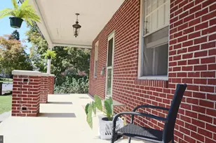 211 Broad St, Landisville, PA 17538 - Photo 2